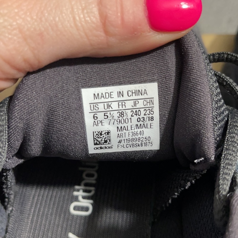 Yeezy black Desert Rat size 6 - Picture 5 of 7